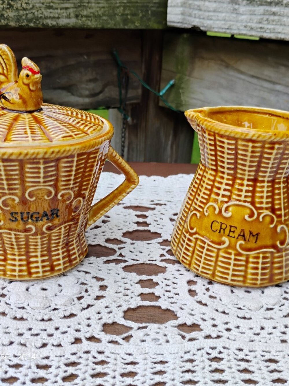 vintage ceramic lidded sugar bowl and creamer basket weave design with chicken